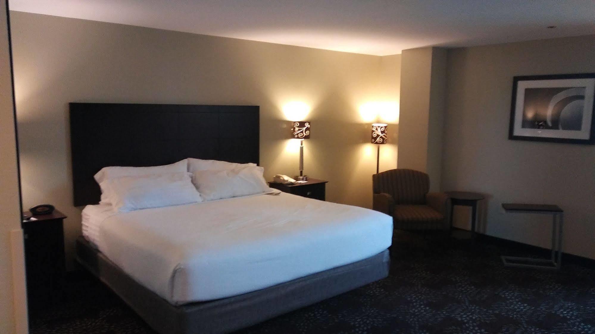 Holiday Inn Express Pittsburgh West - Greentree, An Ihg Hotel Crafton Zewnętrze zdjęcie
