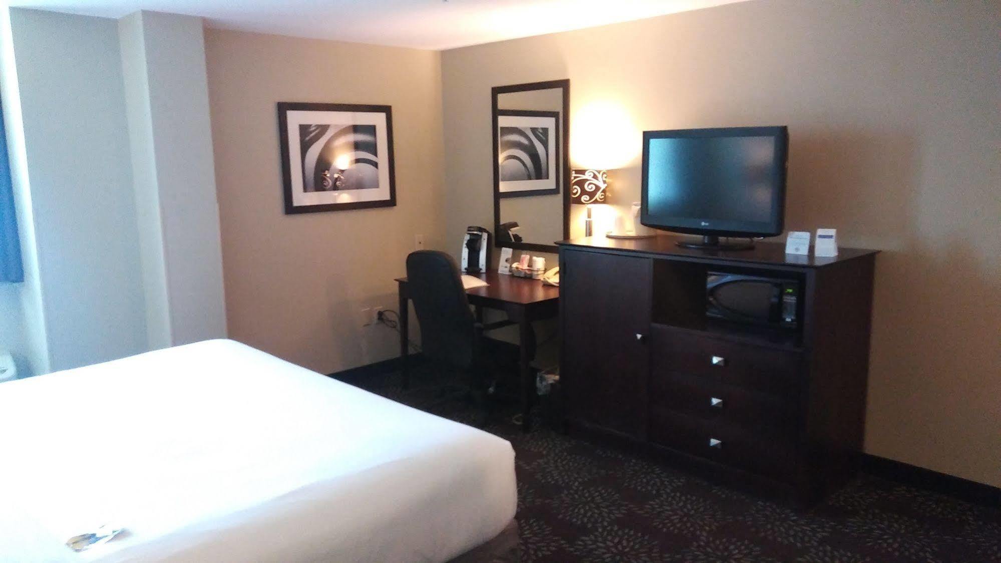 Holiday Inn Express Pittsburgh West - Greentree, An Ihg Hotel Crafton Zewnętrze zdjęcie